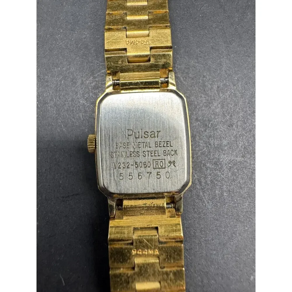 Vintage Pulsar Quartz Tank Watch Women's Gold Tone V232-5060 17mm Bracelet Band
